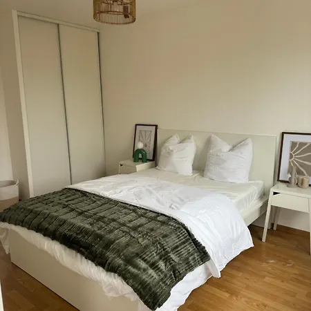 Cosy Proche De Paris Avec Parking Prive Apartment